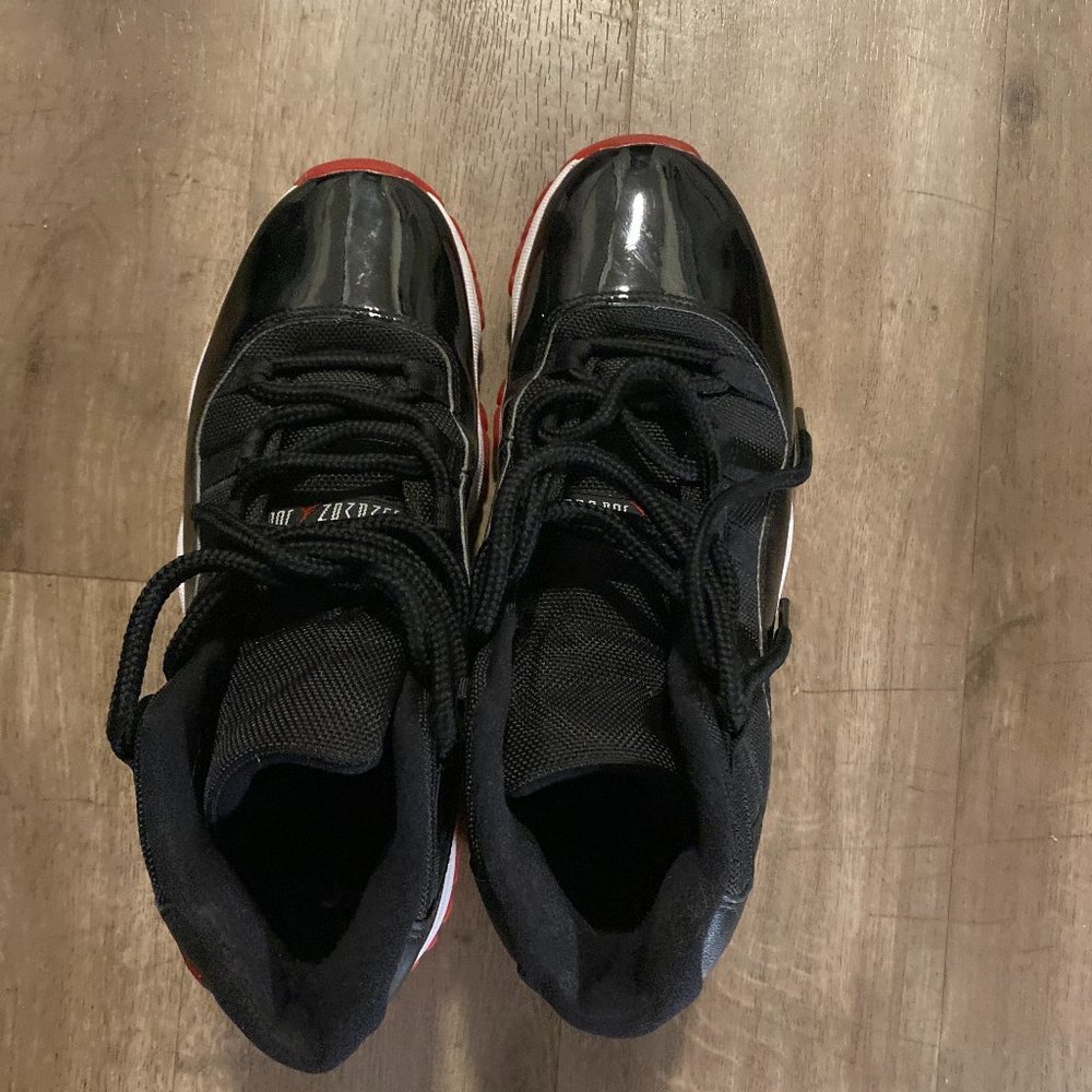 Jordan 11 BRED